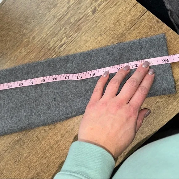 James Perse lightweight textured cashmere Gray Turtleneck sweater size Sm - Picture 7 of 8